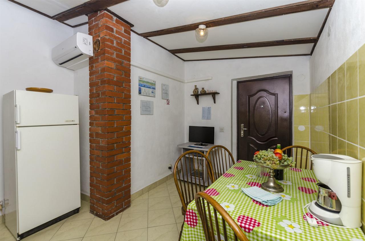 Apartment Boris Gornja Brela Esterno foto